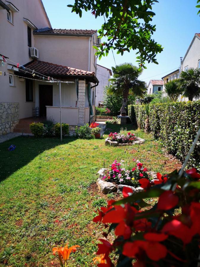 Familija Cvitkovic Apartment Funtana Exterior photo